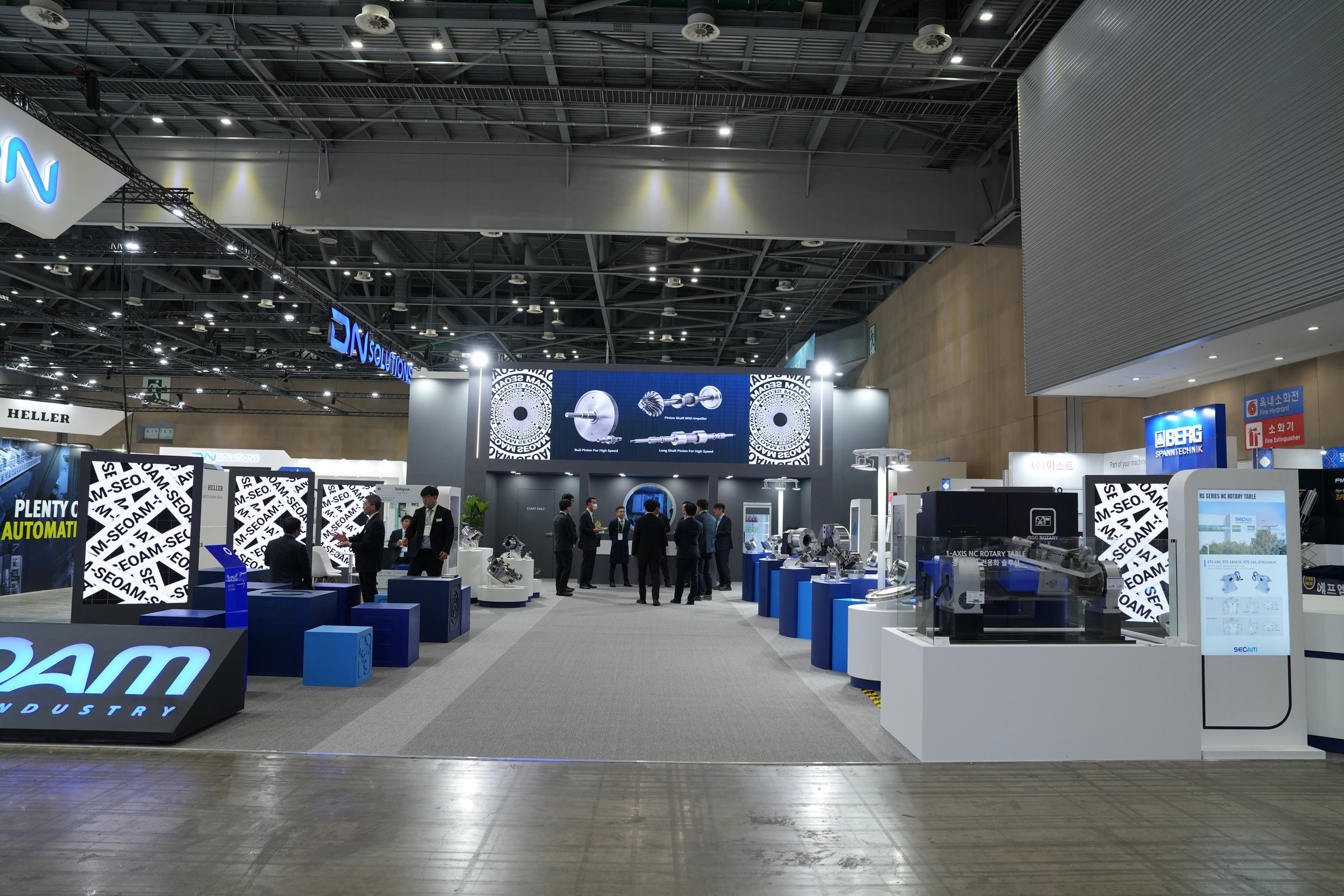 SIMTOS 2026 SEOAM LED booth