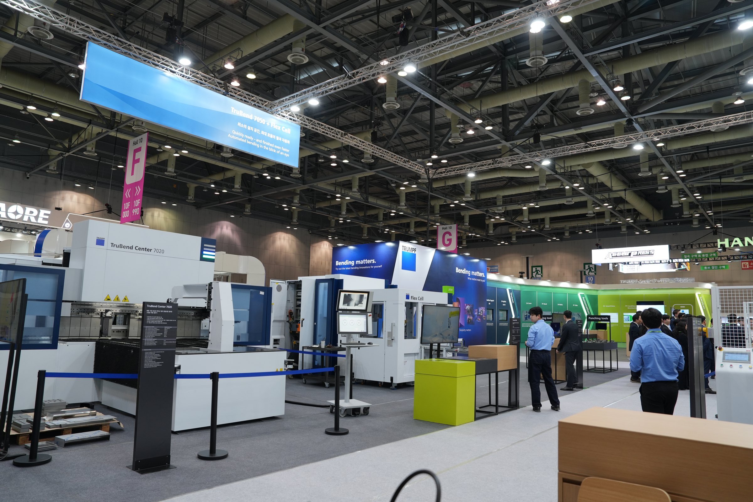 TRUMPF full booth view