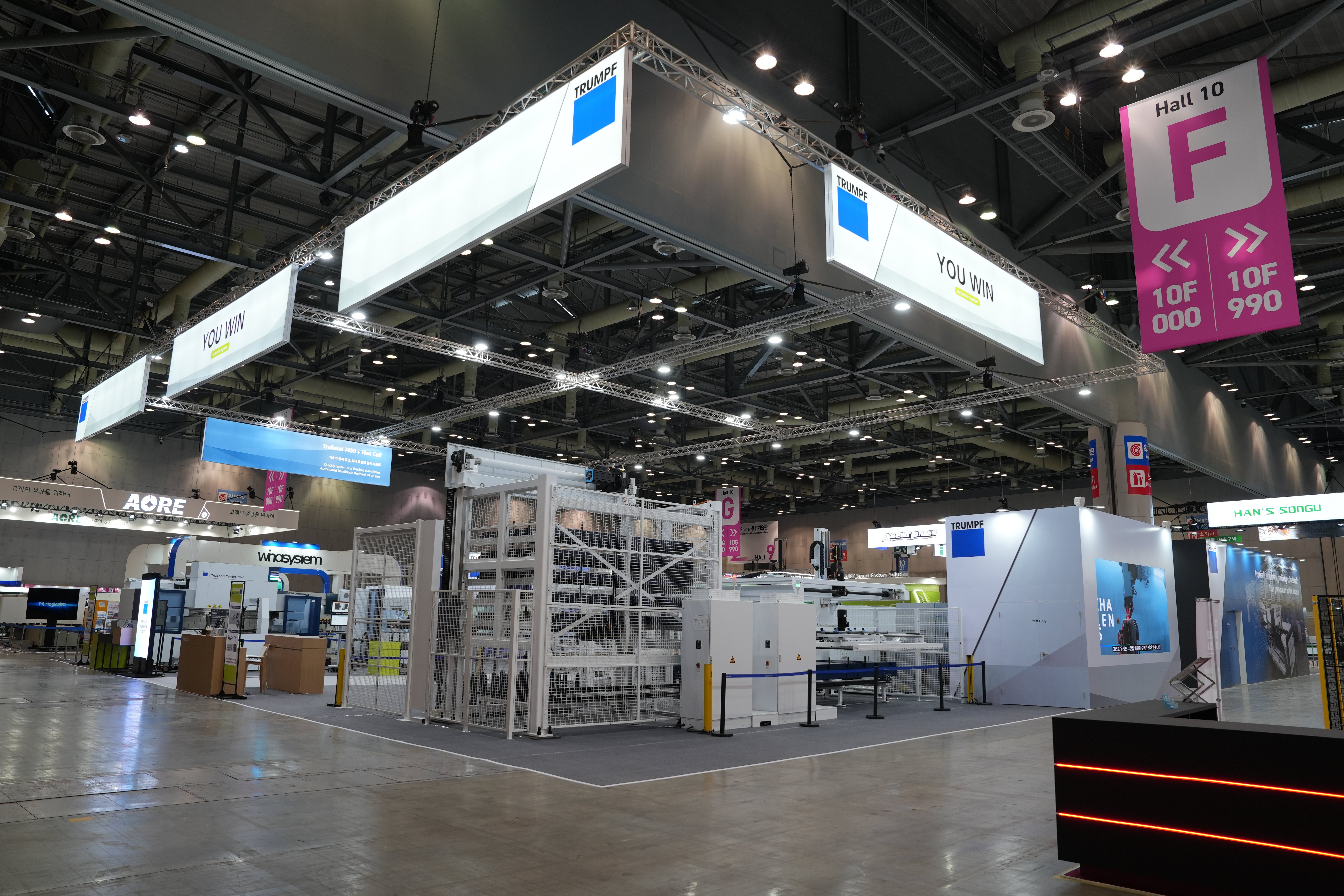 TRUMPF booth wide composition