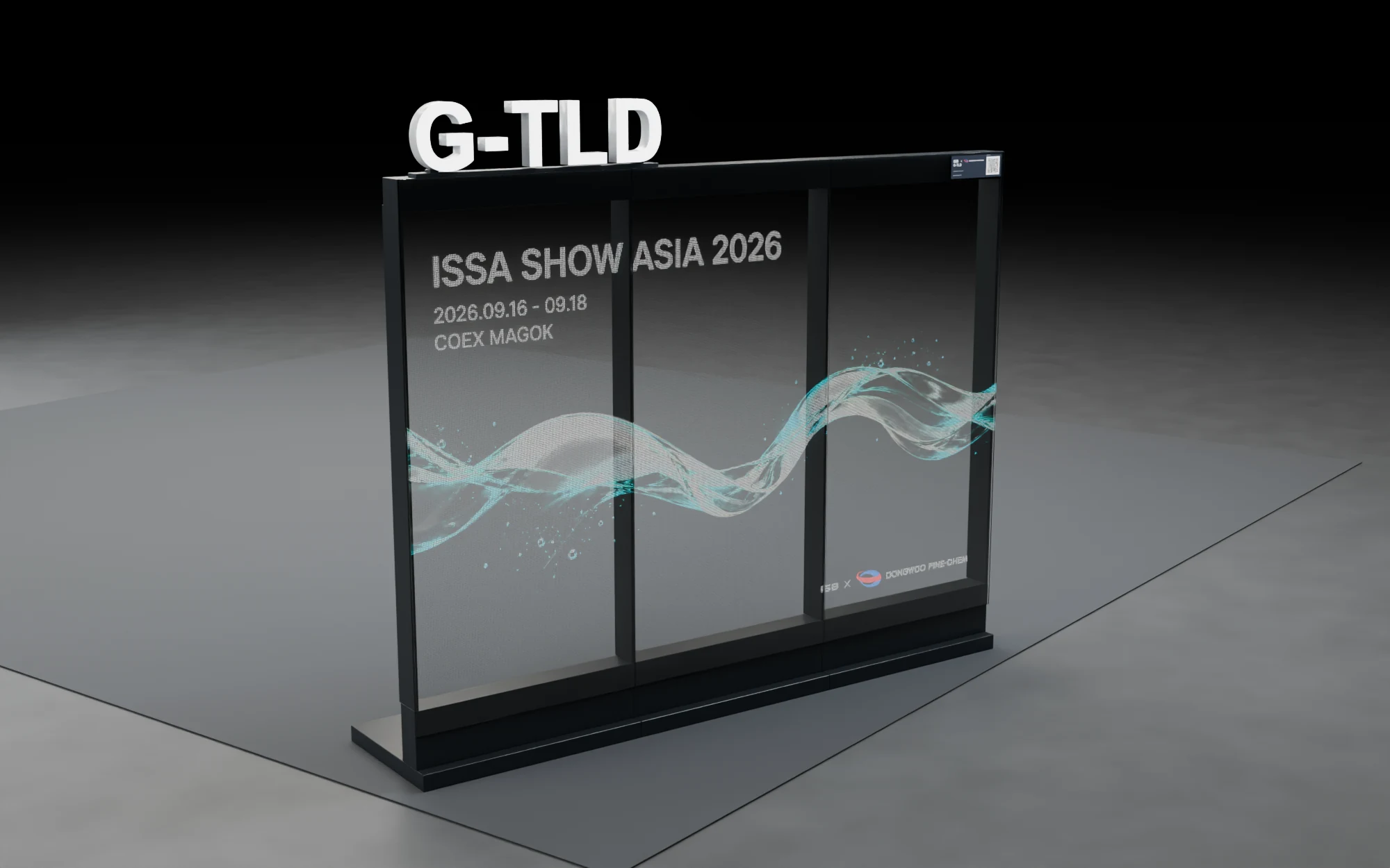 ISSA 전시 시안: G-TLD 스탠드 3대와 상단 입체 간판, 오른쪽 프레임의 협업 스티커